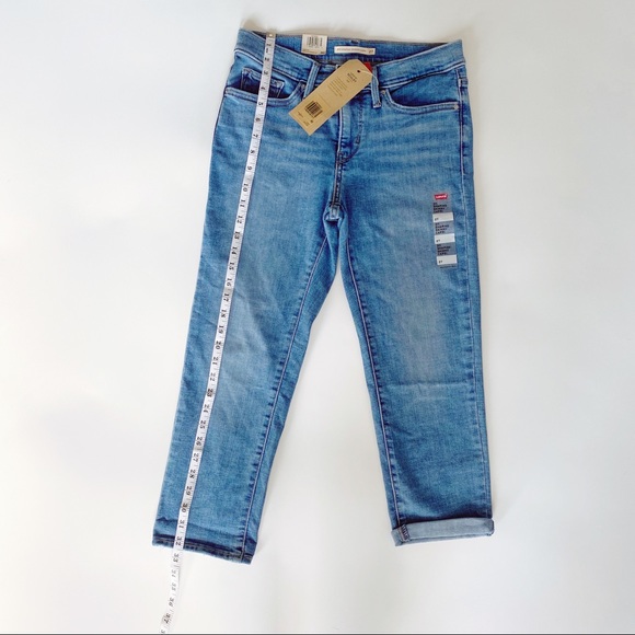 ‼️SOLD‼️ NWT Levi's 311 Shaping Skinny Capri - Picture 6 of 10